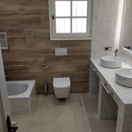 Maresme 42 فيلة أولاستارتيت